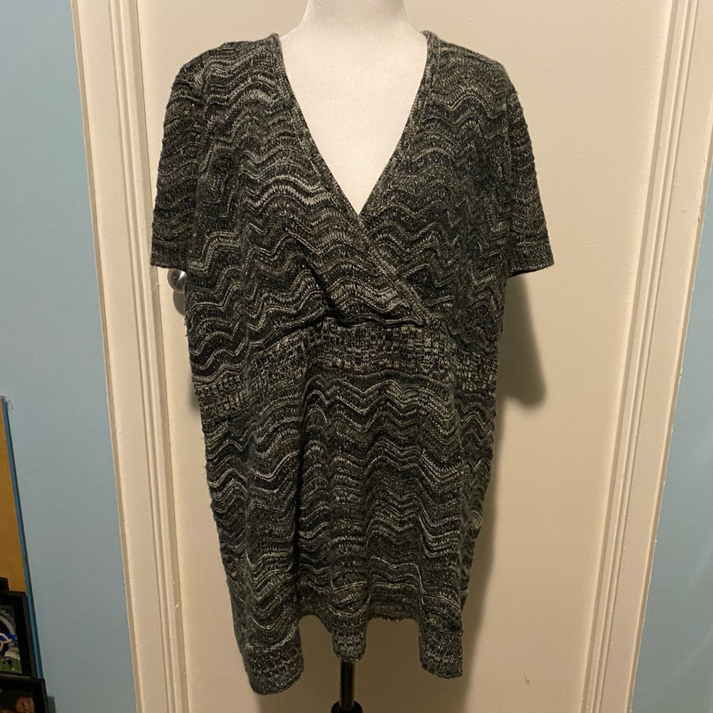 PENNINGTONS V-NECK KNITTED SWEATER